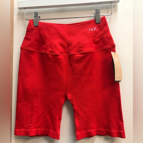 Nux The Good Short - Picture 2 of 3